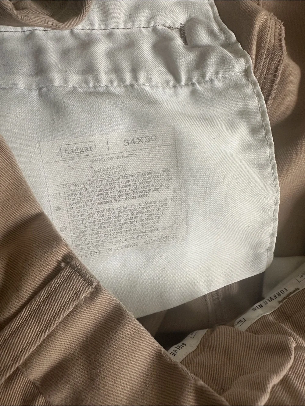 Haggar Men’s Khaki Dress Pants 34x30 Classic Flat Front Business Casual Chinos